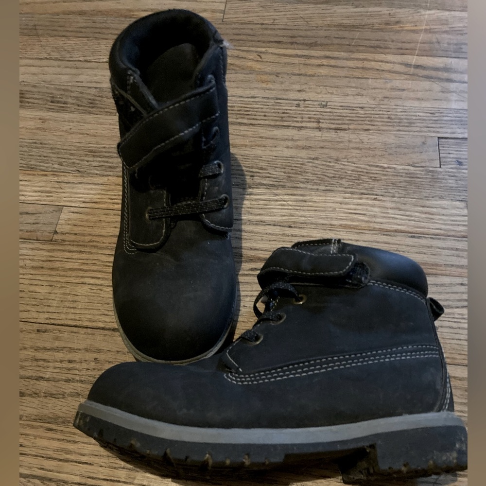 Boys shoes size 12 Wonder Nation